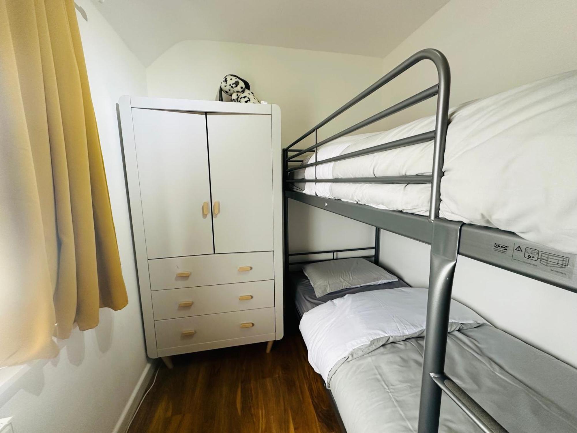 Beautiful Home In London With Easy Access To Central London Σάτον Εξωτερικό φωτογραφία